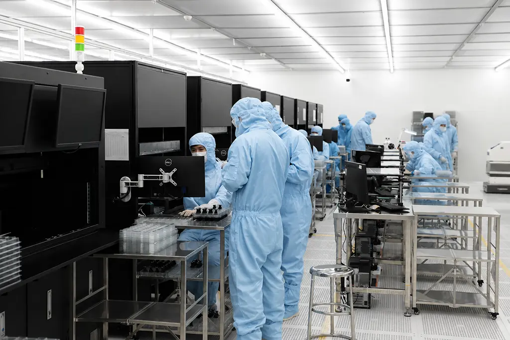 DOMI cleanroom manufacturing and optical calibration facility for 3D ToF sensor modules